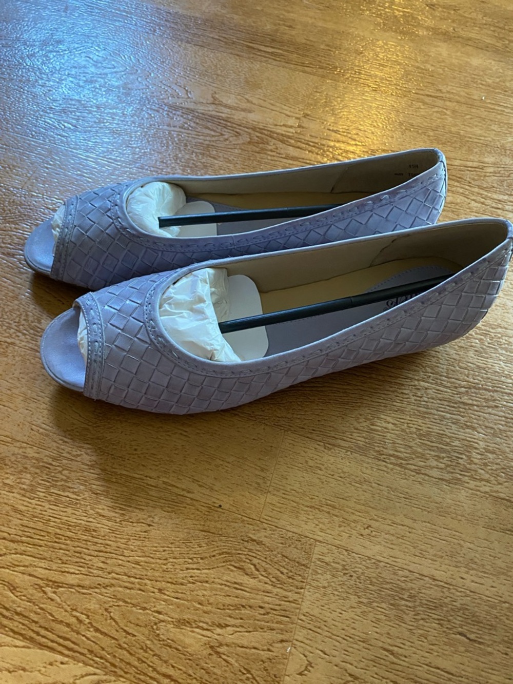 Trotters blue size 10N peep toe shoes